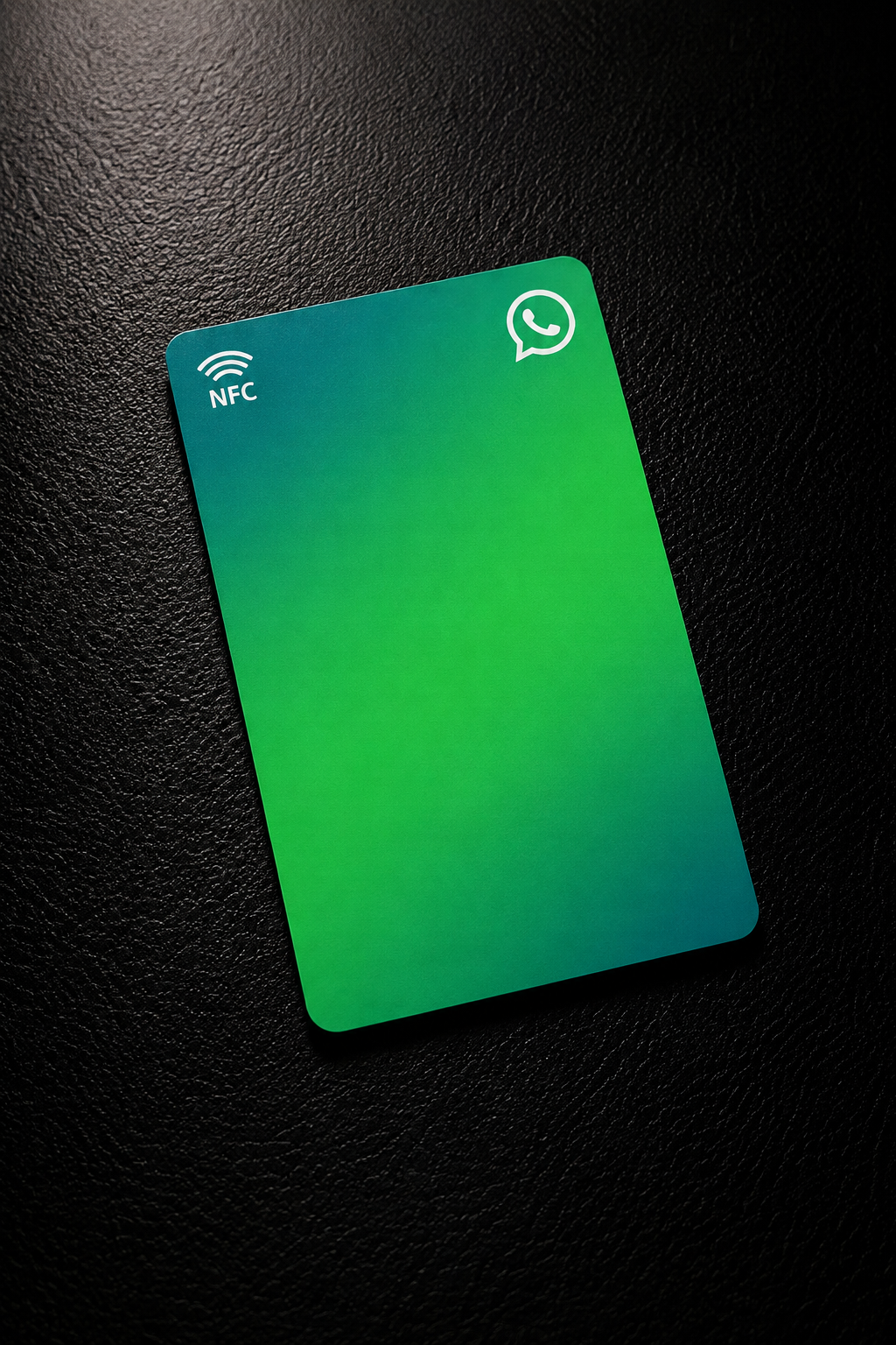 WhatsApp NFC Karte, weisses Design mit grünem WhatsApp Logo