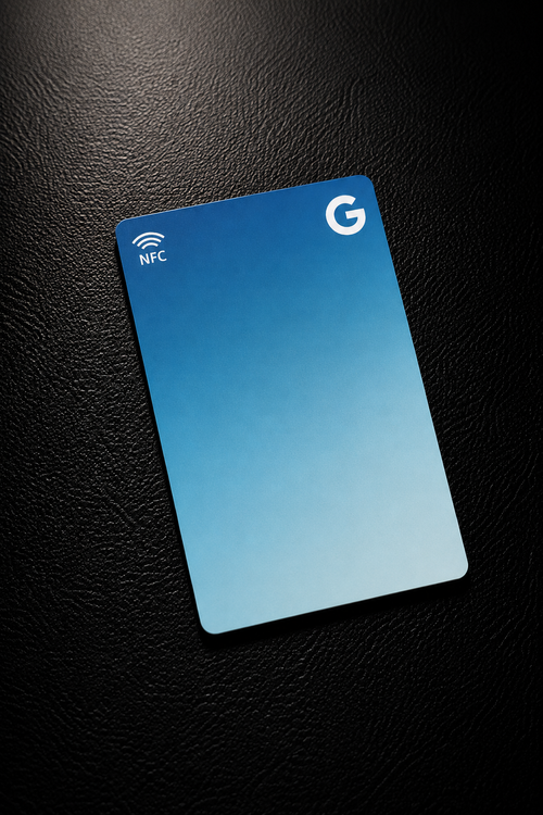 Google NFC Karte in blauem Farbverlauf, schlichtes Design