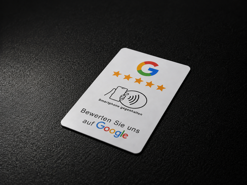 Weisse NFC Bewertungskarte mit Google Logo und fünf Sternen